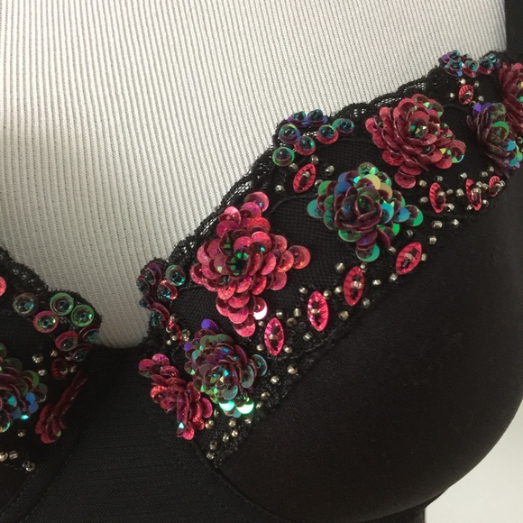 Bebe Floral Sequin Bralette Top in black - Picture 3 of 8